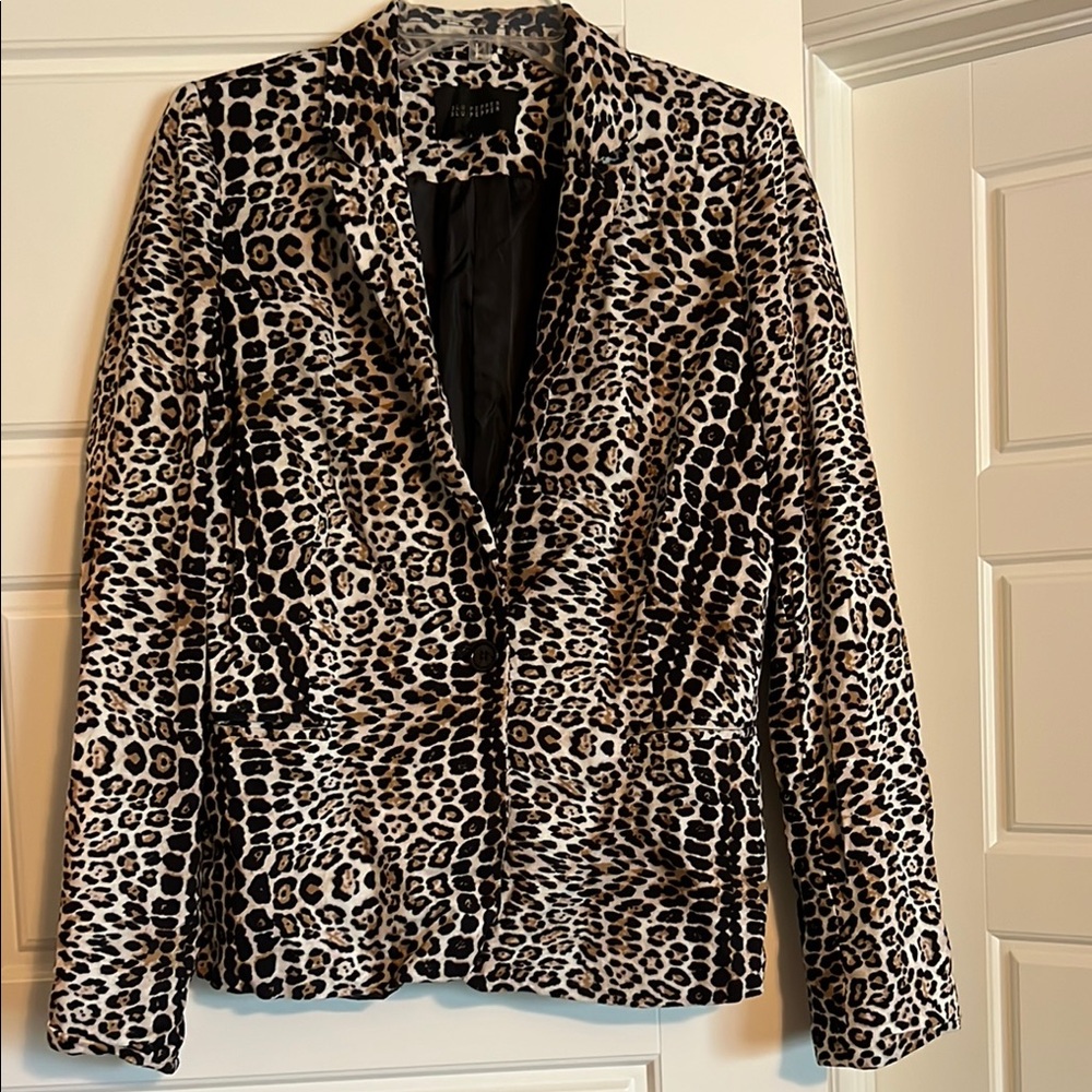 BLU Pepper- animal print blazer